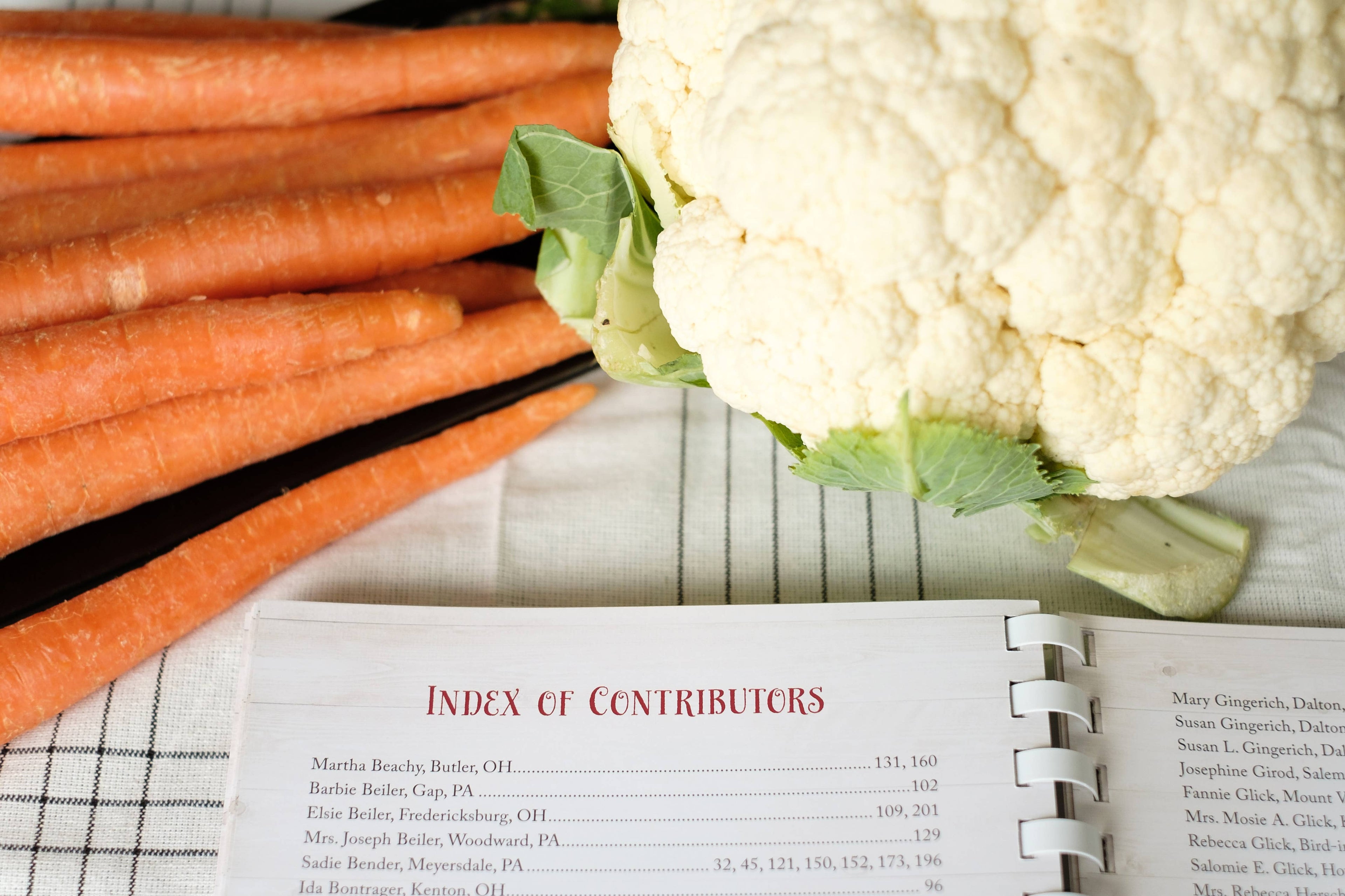 Wanda E. Brunstetter's Amish Friends Farm-to-Table Cookbook