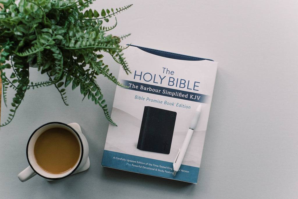 The Holy Bible: SKJV [Navy Cross]
