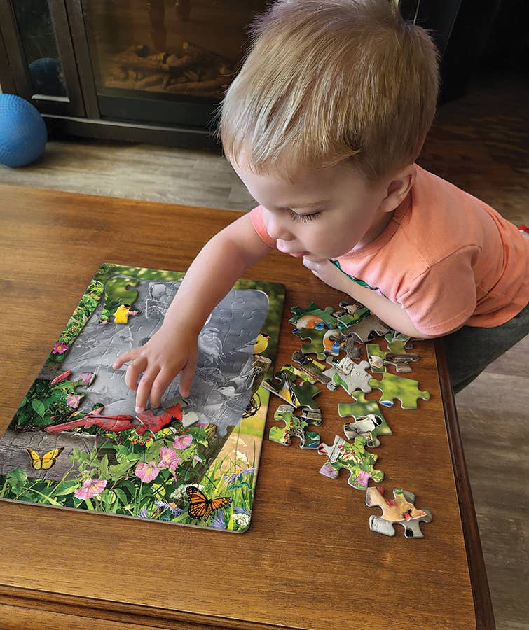Singing Around the Birdhouse (tray) 35pc puzzle