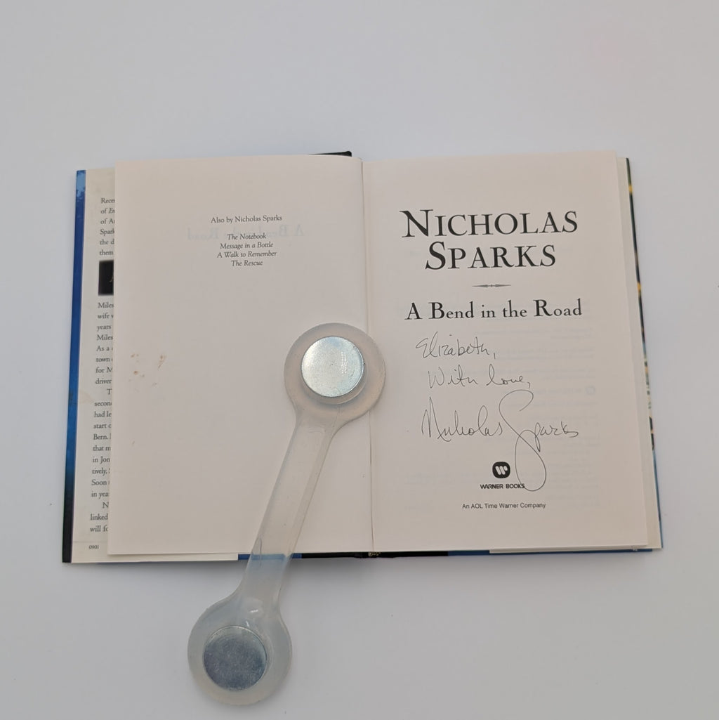 Nicholas Sparks – A Bend in the Road – SIGNED First Edition Hardcover (2001, Warner Books)